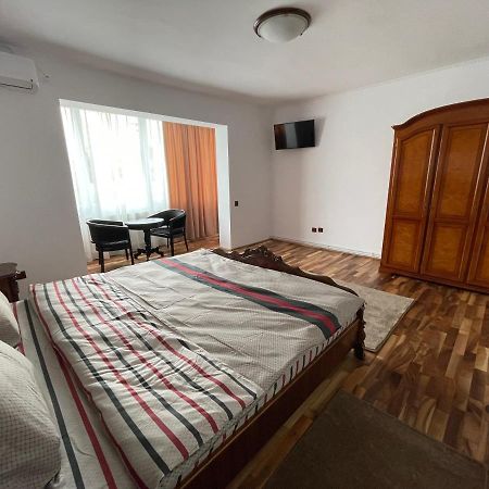 M & I Apartment 3 Târgu-Mureş Eksteriør bilde