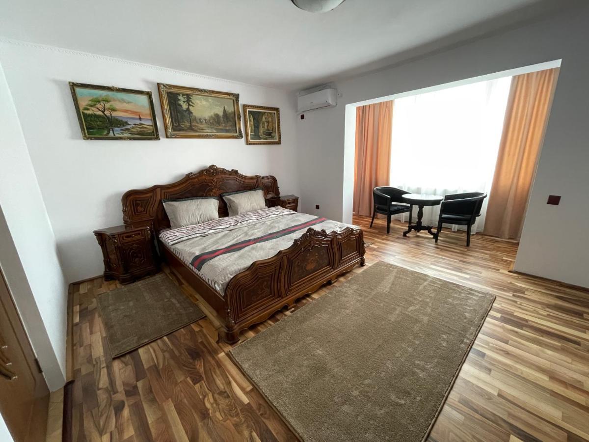M & I Apartment 3 Târgu-Mureş Eksteriør bilde