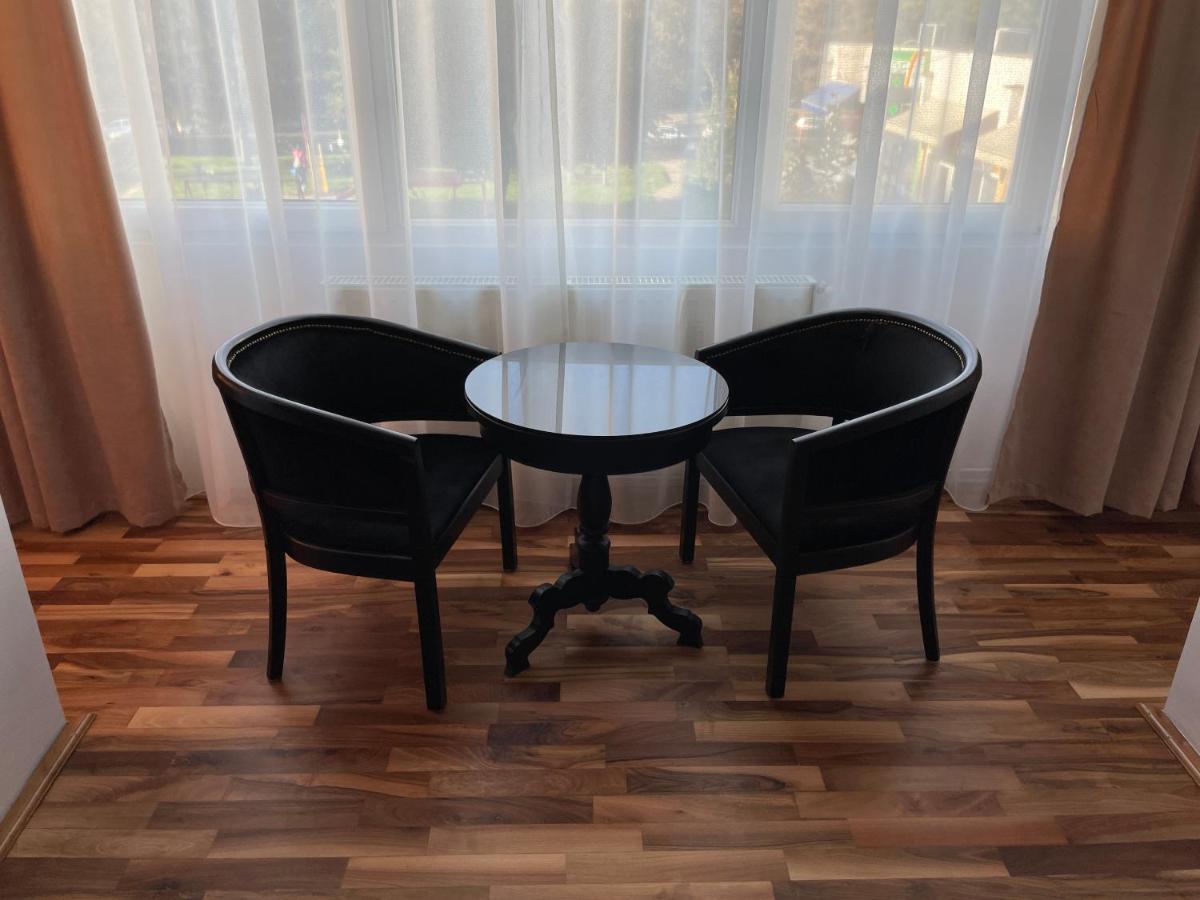 M & I Apartment 3 Târgu-Mureş Eksteriør bilde