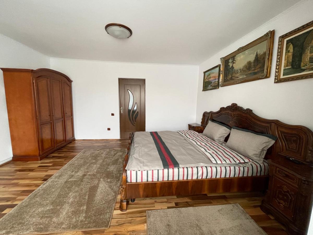 M & I Apartment 3 Târgu-Mureş Eksteriør bilde